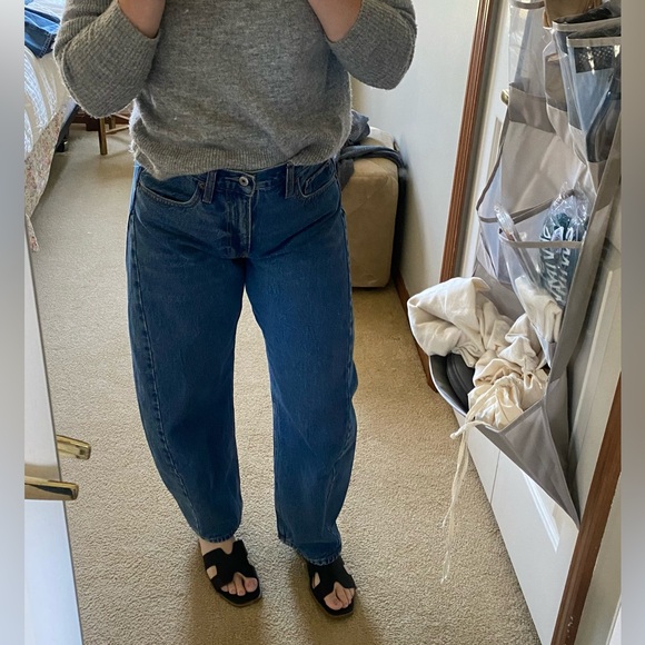 Abercrombie barrel jeans 27R (4), medium wash - Picture 1 of 3